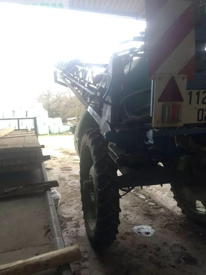 Berthoud tenor 35 - Pulvérisateur traîné: photos 4 Berthoud tenor 35 - Pulvérisateur traîné: photos 4