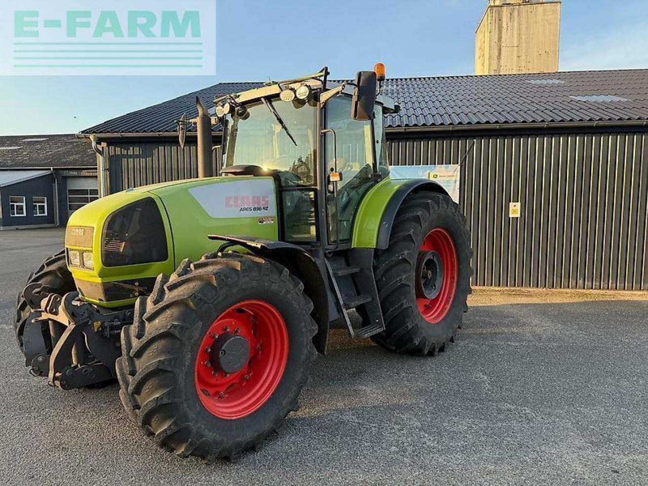 CLAAS 820 - Tracteur agricole: photos 1 CLAAS 820 - Tracteur agricole: photos 1