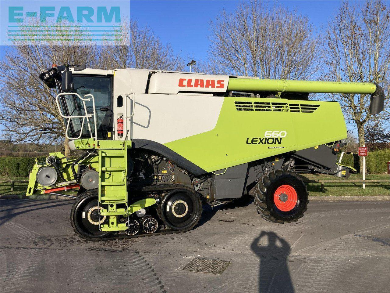 CLAAS LEXION 660TT WITH V770 CUTTERBAR - Moissonneuse-batteuse: photos 2 CLAAS LEXION 660TT WITH V770 CUTTERBAR - Moissonneuse-batteuse: photos 2