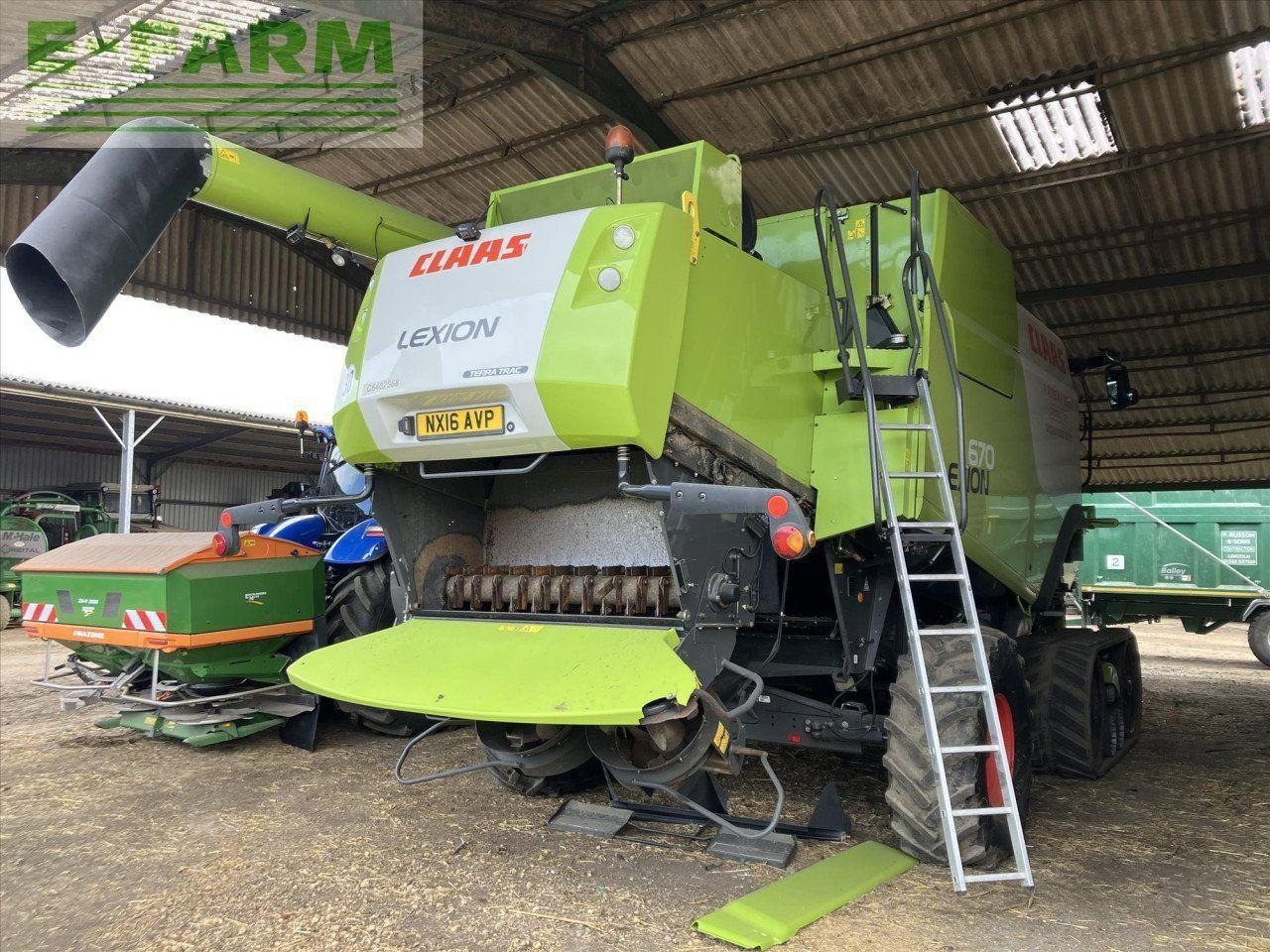 CLAAS LEXION 670 TT - Moissonneuse-batteuse: photos 4 CLAAS LEXION 670 TT - Moissonneuse-batteuse: photos 4