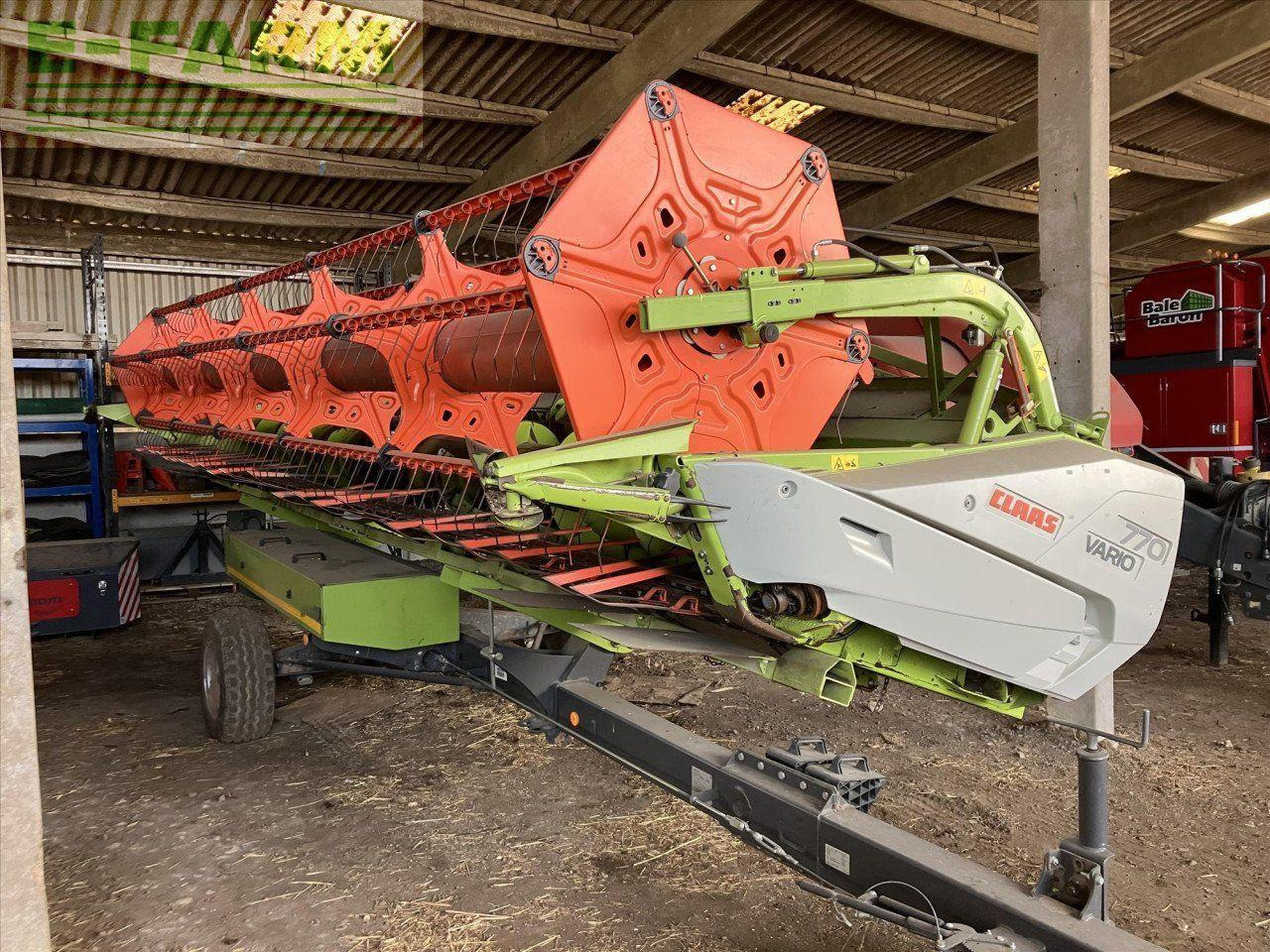 CLAAS LEXION 670 TT - Moissonneuse-batteuse: photos 5 CLAAS LEXION 670 TT - Moissonneuse-batteuse: photos 5