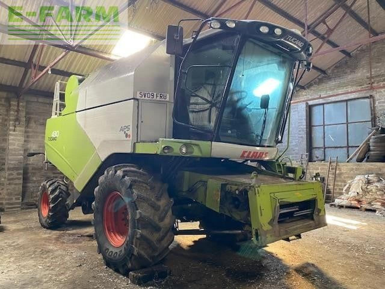 CLAAS TUCANO 430 - Moissonneuse-batteuse: photos 1 CLAAS TUCANO 430 - Moissonneuse-batteuse: photos 1