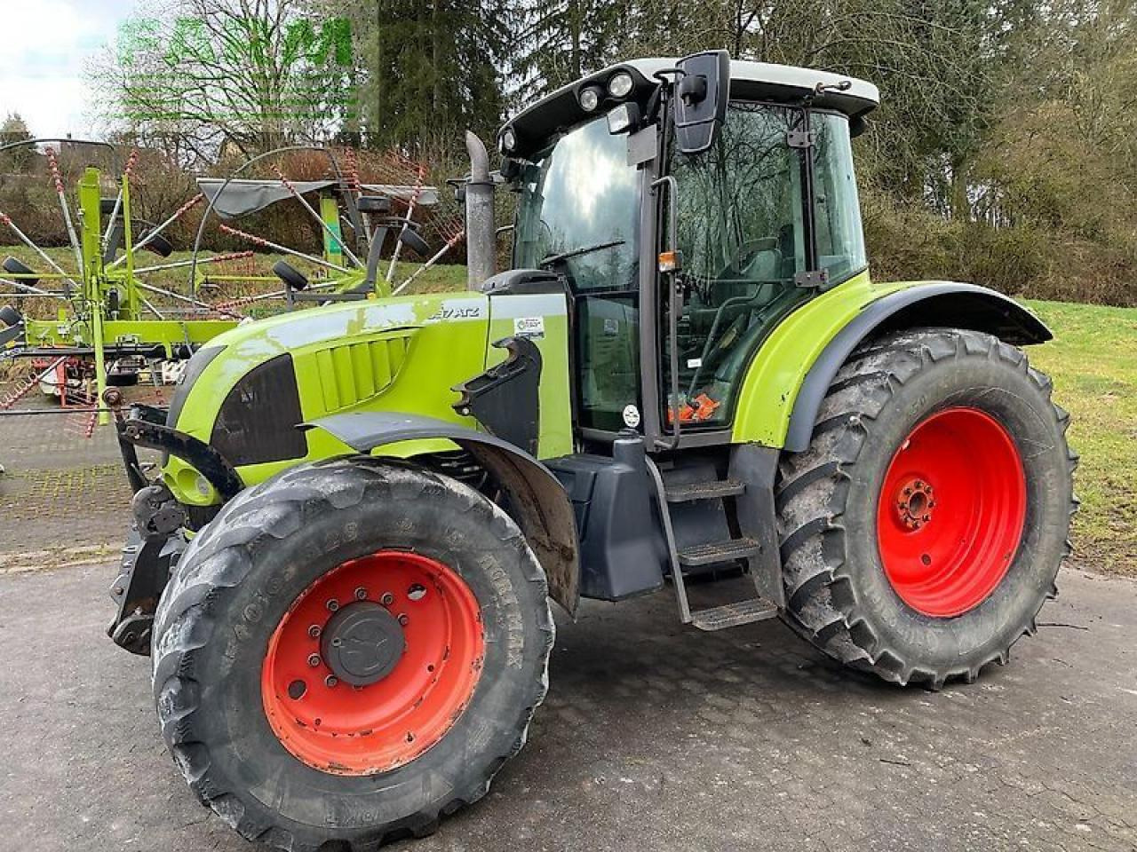 CLAAS ares 697 atz mit fronthydraulik und frontladerkonsolen stoll ATZ - Tracteur agricole: photos 5 CLAAS ares 697 atz mit fronthydraulik und frontladerkonsolen stoll ATZ - Tracteur agricole: photos 5