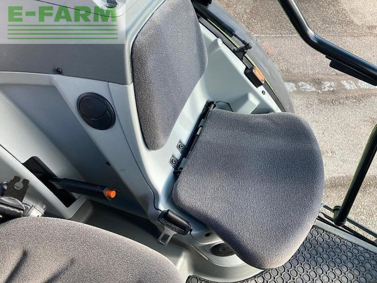 Tracteur agricole CLAAS arion 430 cis: photos 9 Tracteur agricole CLAAS arion 430 cis: photos 9