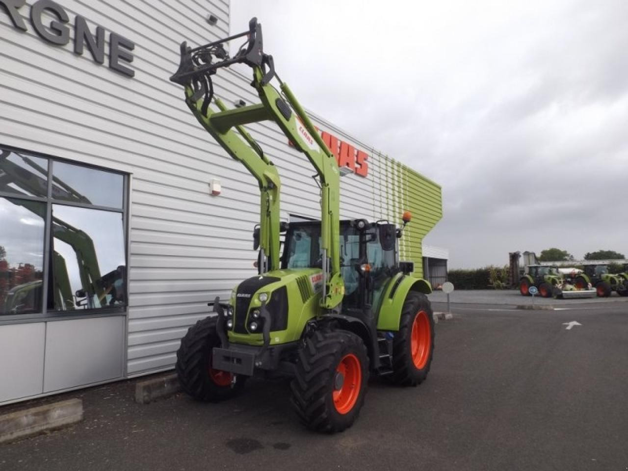 CLAAS arion 430 mr advance - Tracteur agricole: photos 1 CLAAS arion 430 mr advance - Tracteur agricole: photos 1