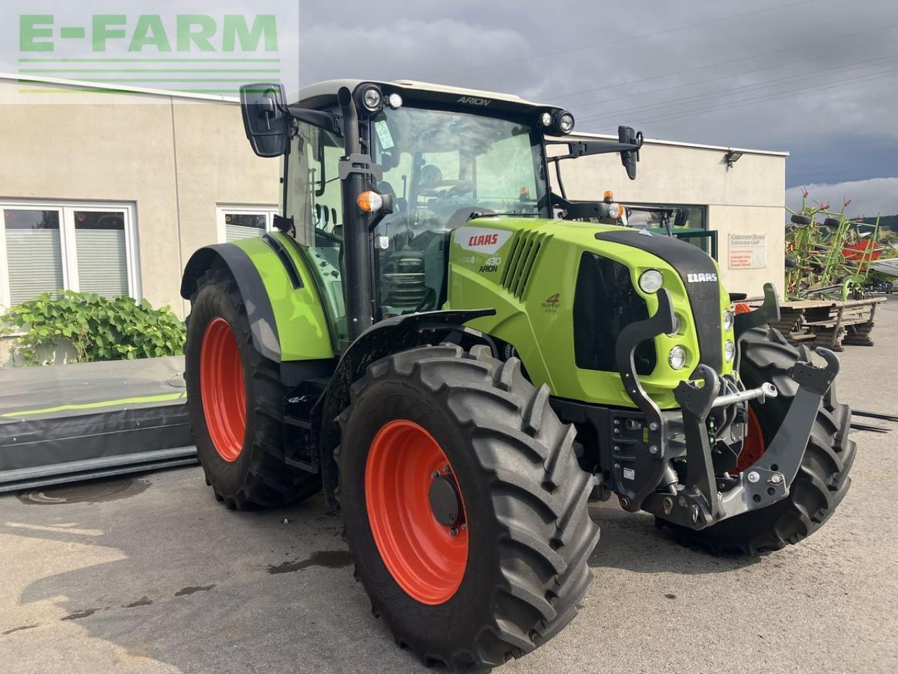 CLAAS arion 430 stage v - Tracteur agricole: photos 1 CLAAS arion 430 stage v - Tracteur agricole: photos 1