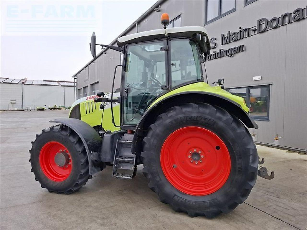 CLAAS arion 520 cis - Tracteur agricole: photos 5 CLAAS arion 520 cis - Tracteur agricole: photos 5