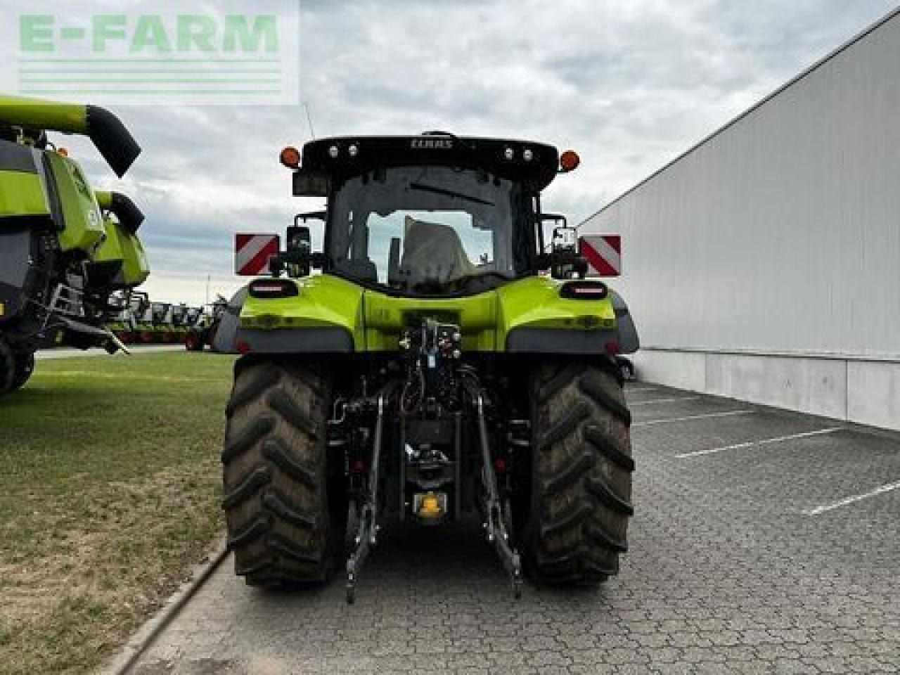 CLAAS arion 550 cmatic CMATIC - Tracteur agricole: photos 4 CLAAS arion 550 cmatic CMATIC - Tracteur agricole: photos 4
