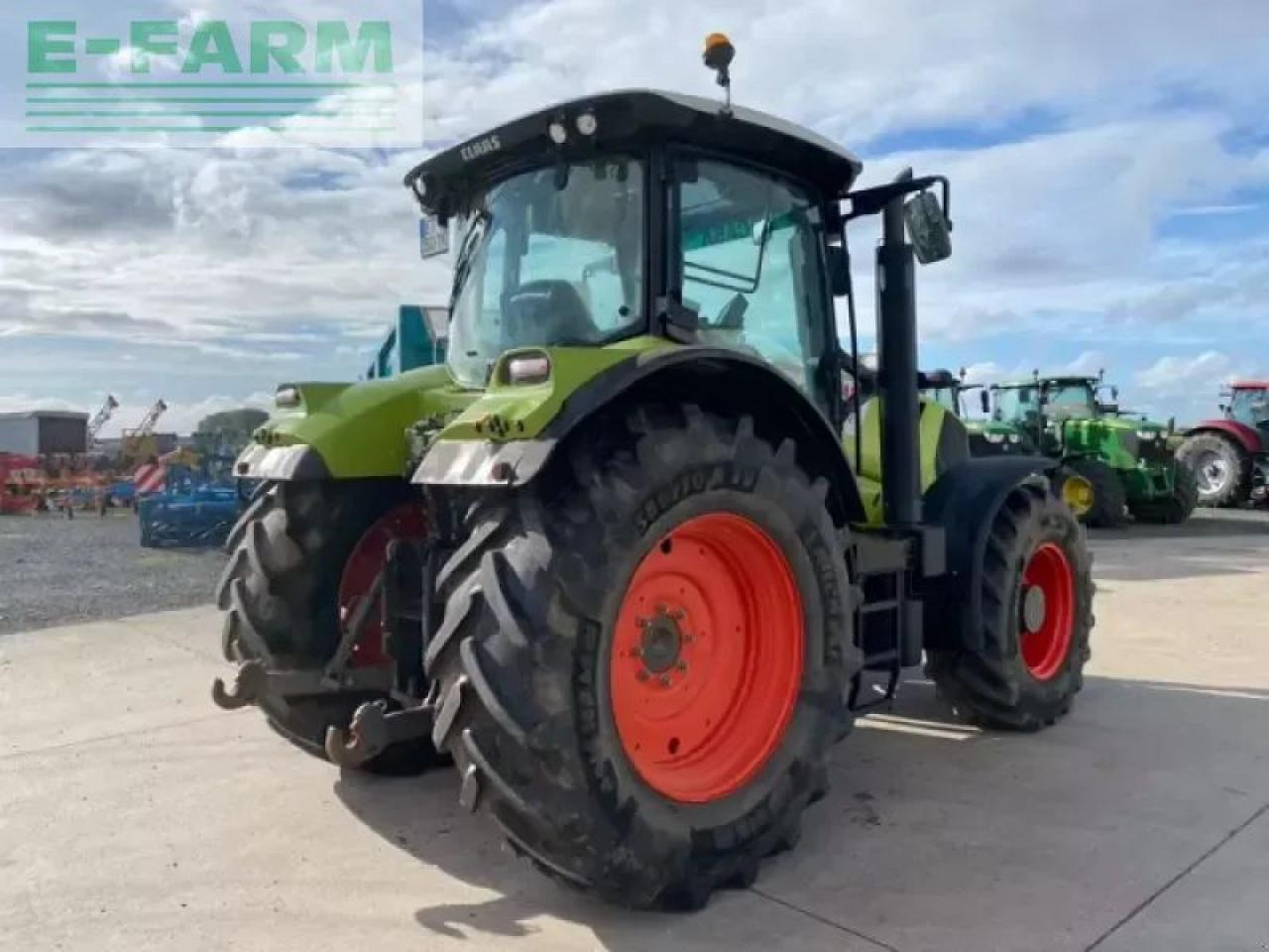 CLAAS arion 620 cebis CEBIS - Tracteur agricole: photos 4 CLAAS arion 620 cebis CEBIS - Tracteur agricole: photos 4