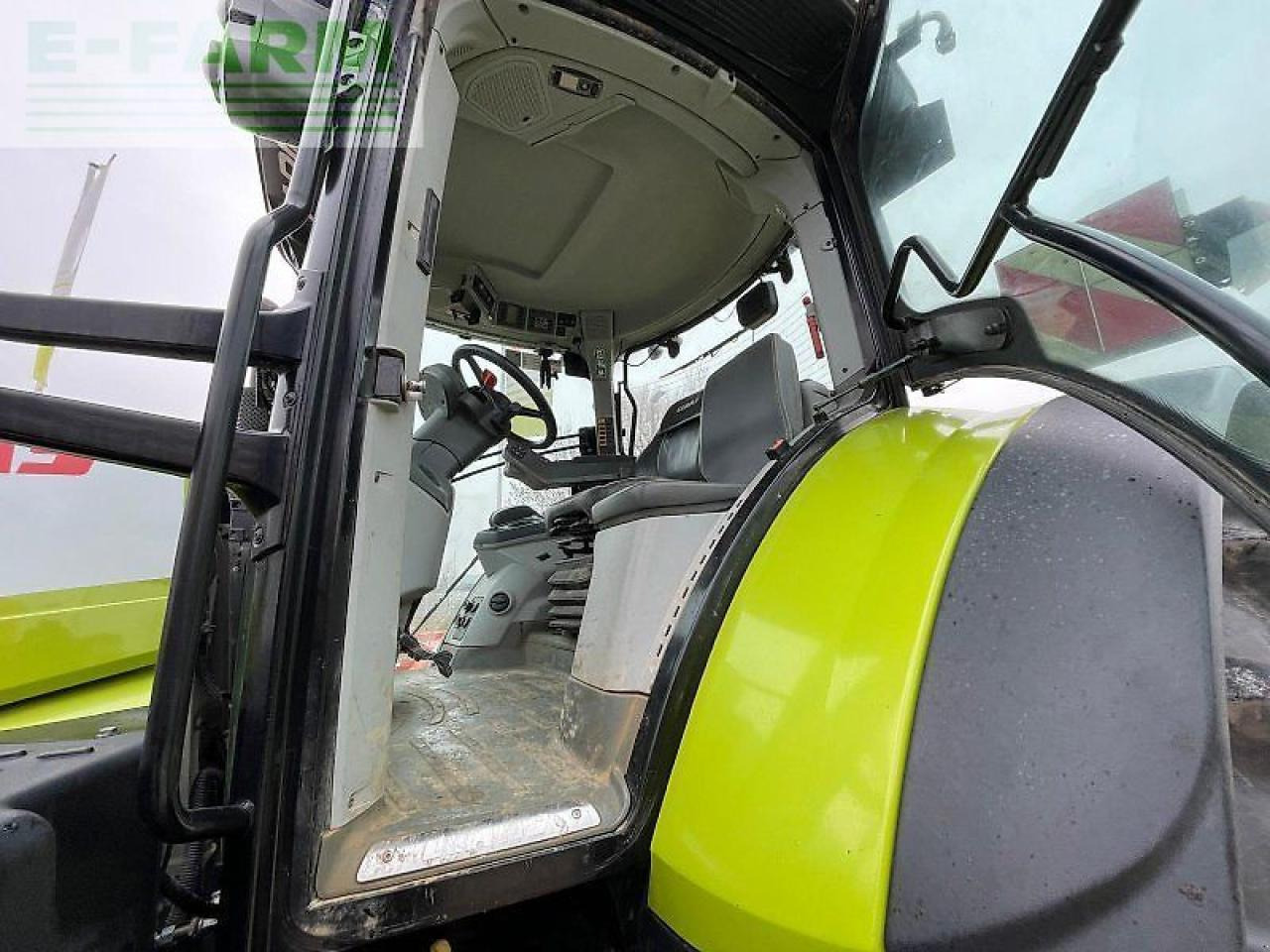 CLAAS arion 660 cis + CMATIC CIS+ - Tracteur agricole: photos 4 CLAAS arion 660 cis + CMATIC CIS+ - Tracteur agricole: photos 4