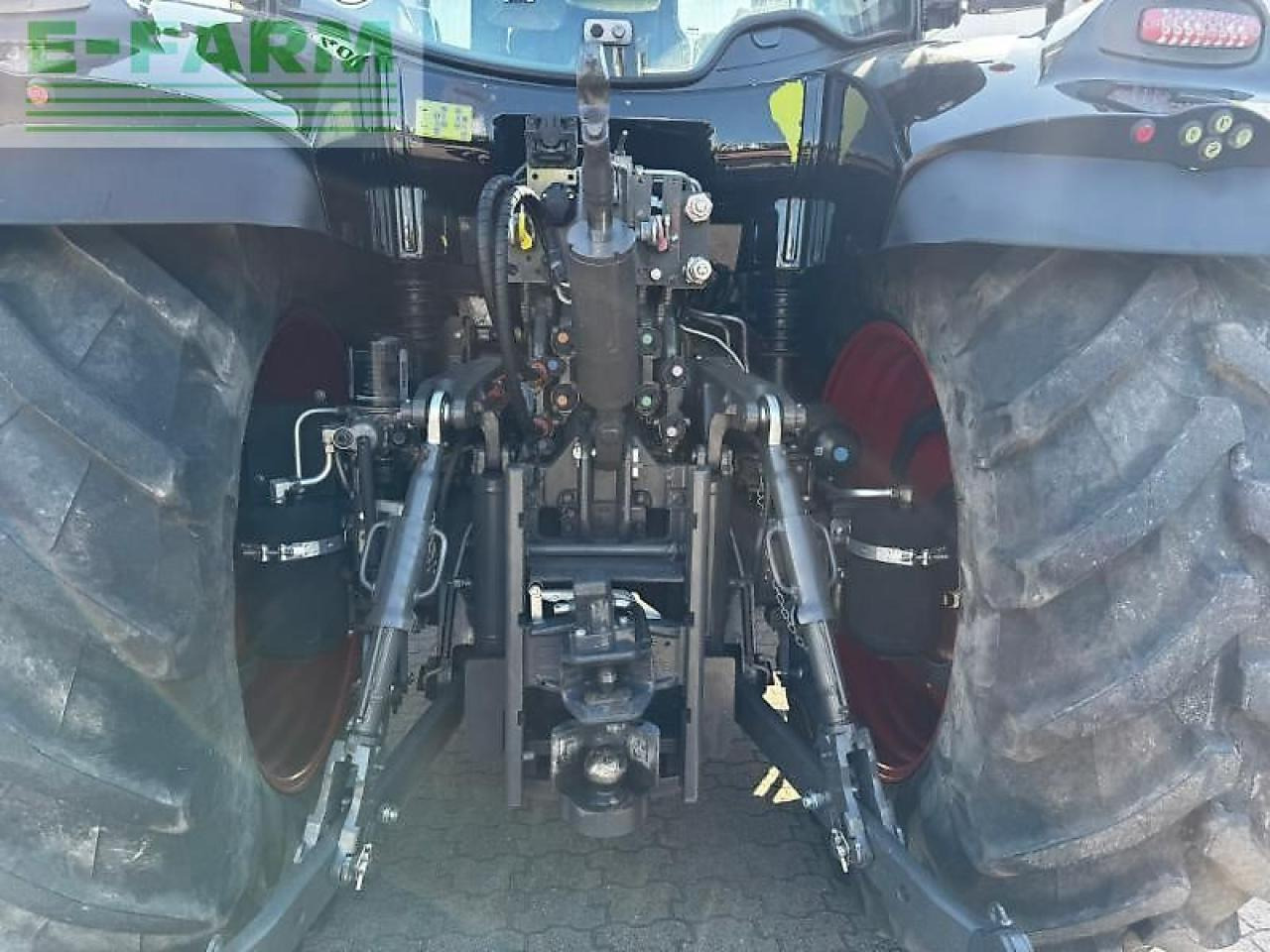 CLAAS arion 660 cmatic - Tracteur agricole: photos 5 CLAAS arion 660 cmatic - Tracteur agricole: photos 5