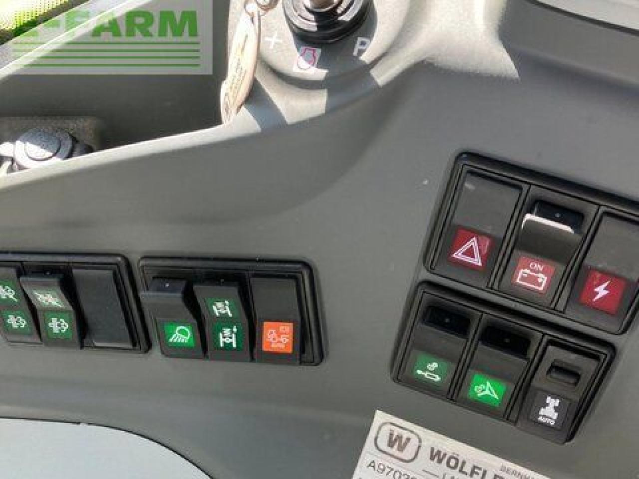 Tracteur agricole CLAAS arion 660 cmatic cebis CMATIC CEBIS: photos 23 Tracteur agricole CLAAS arion 660 cmatic cebis CMATIC CEBIS: photos 23