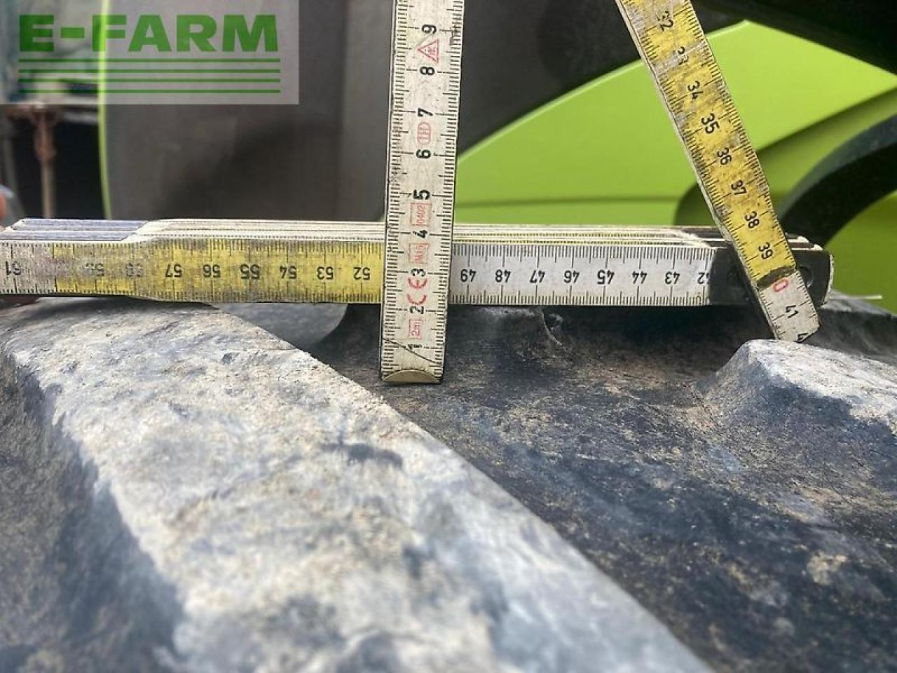 Tracteur agricole CLAAS axion 810: photos 17