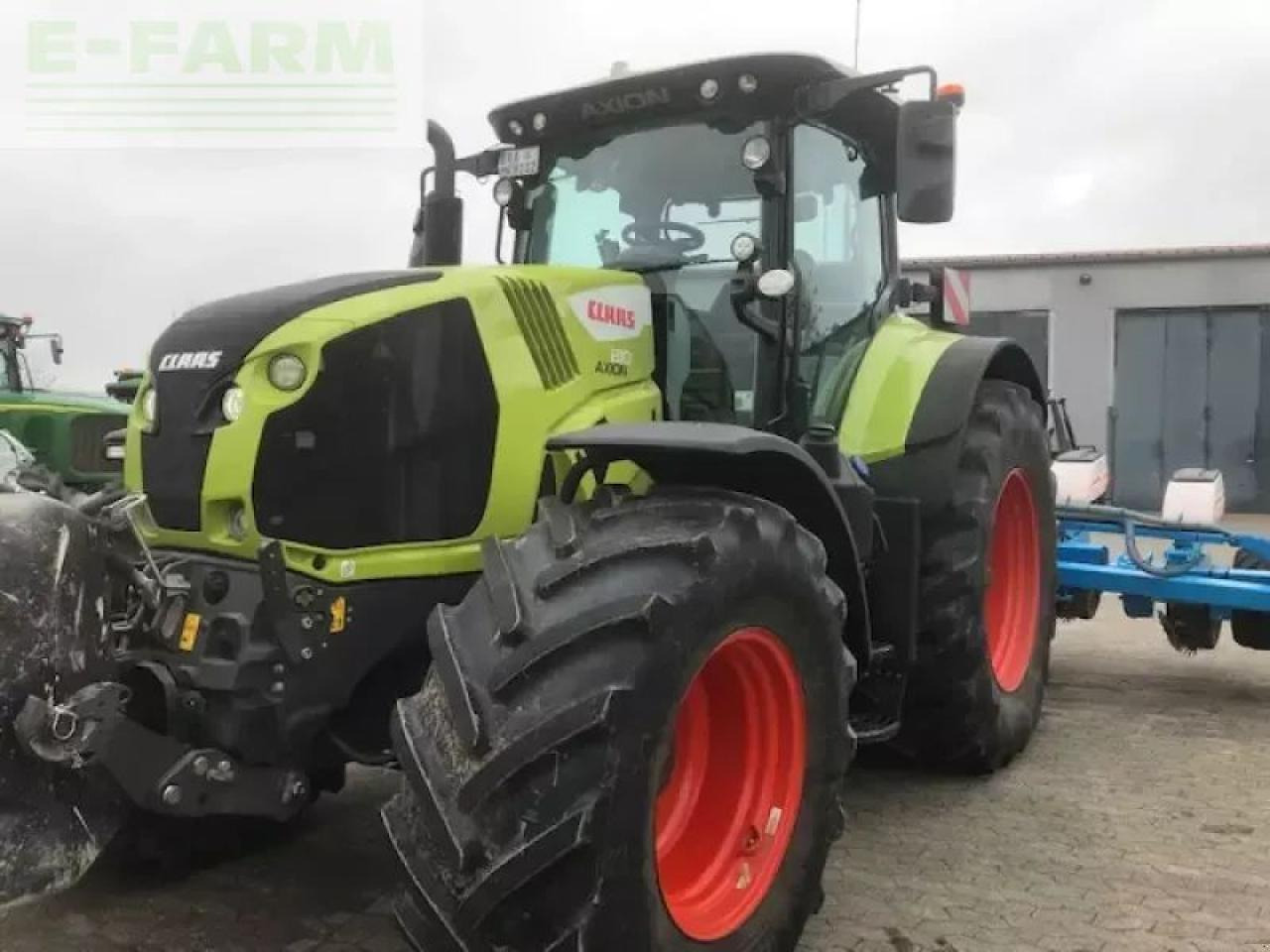 CLAAS axion 810 c-matic CMATIC - Tracteur agricole: photos 4 CLAAS axion 810 c-matic CMATIC - Tracteur agricole: photos 4