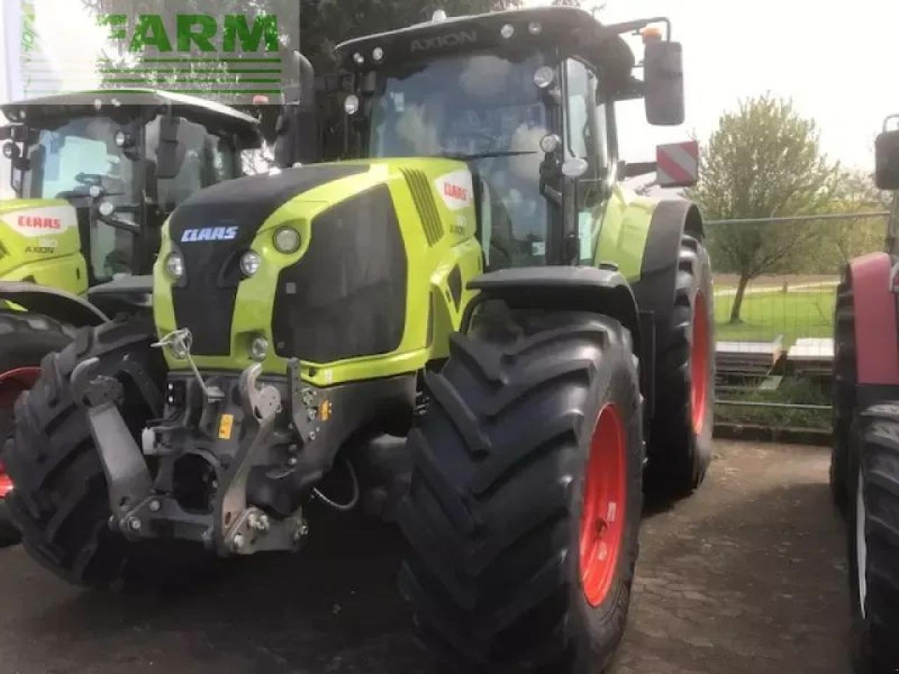 CLAAS axion 810 c-matic CMATIC - Tracteur agricole: photos 1 CLAAS axion 810 c-matic CMATIC - Tracteur agricole: photos 1