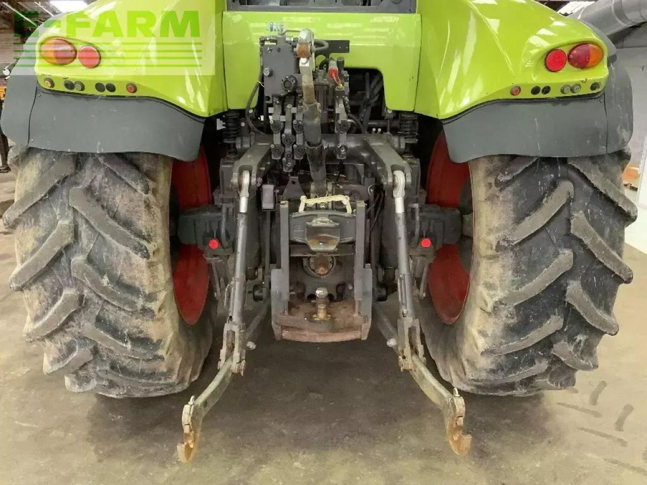 Tracteur agricole CLAAS axion 820: photos 7