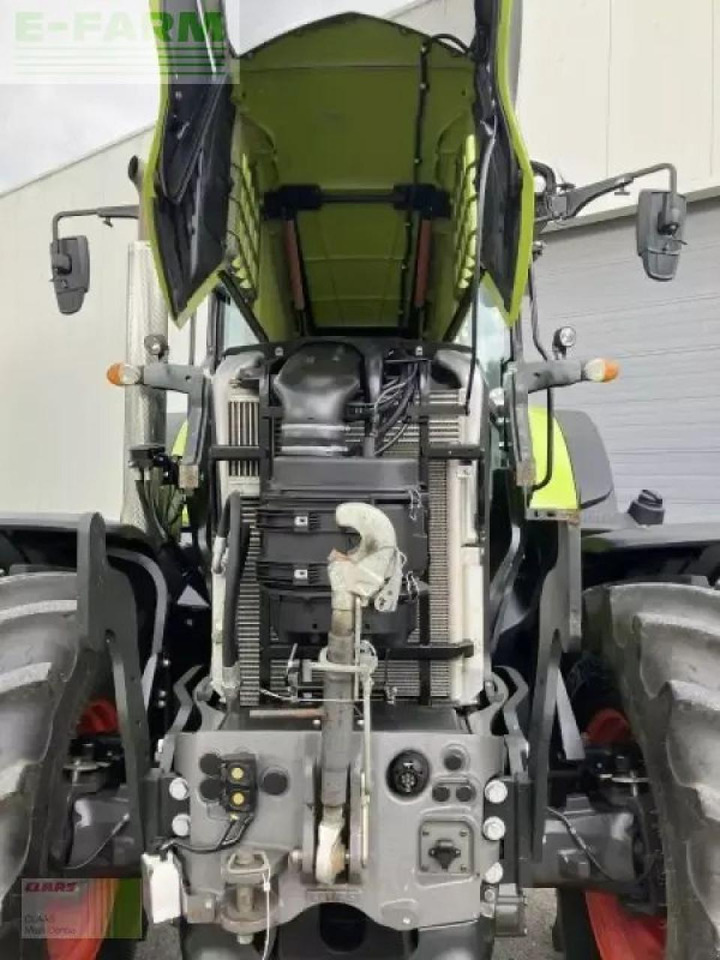 CLAAS axion 830 c-matic - Tracteur agricole: photos 3 CLAAS axion 830 c-matic - Tracteur agricole: photos 3