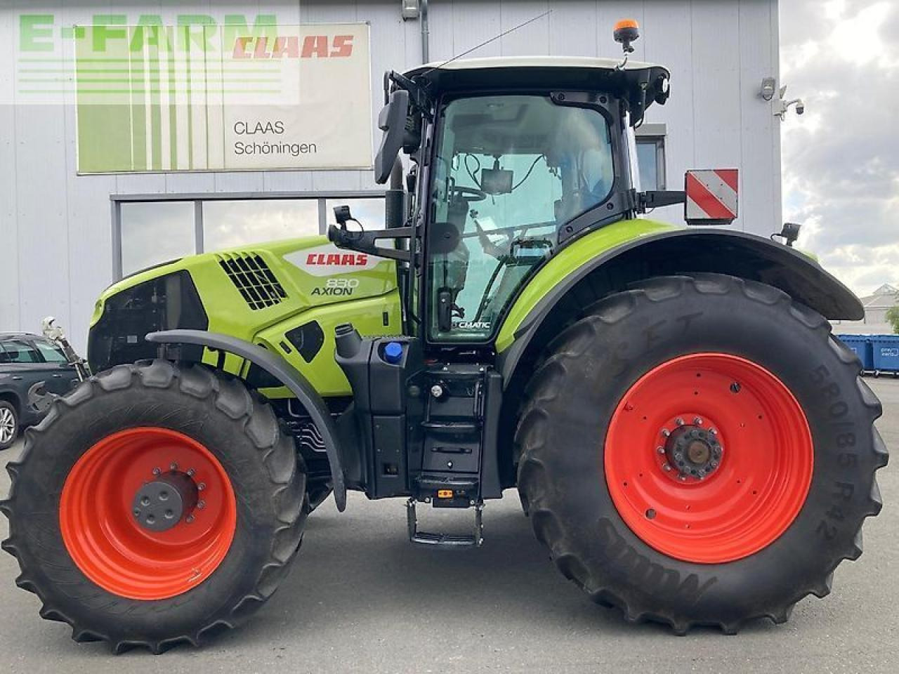 CLAAS axion 830 cmatic CMATIC - Tracteur agricole: photos 1 CLAAS axion 830 cmatic CMATIC - Tracteur agricole: photos 1