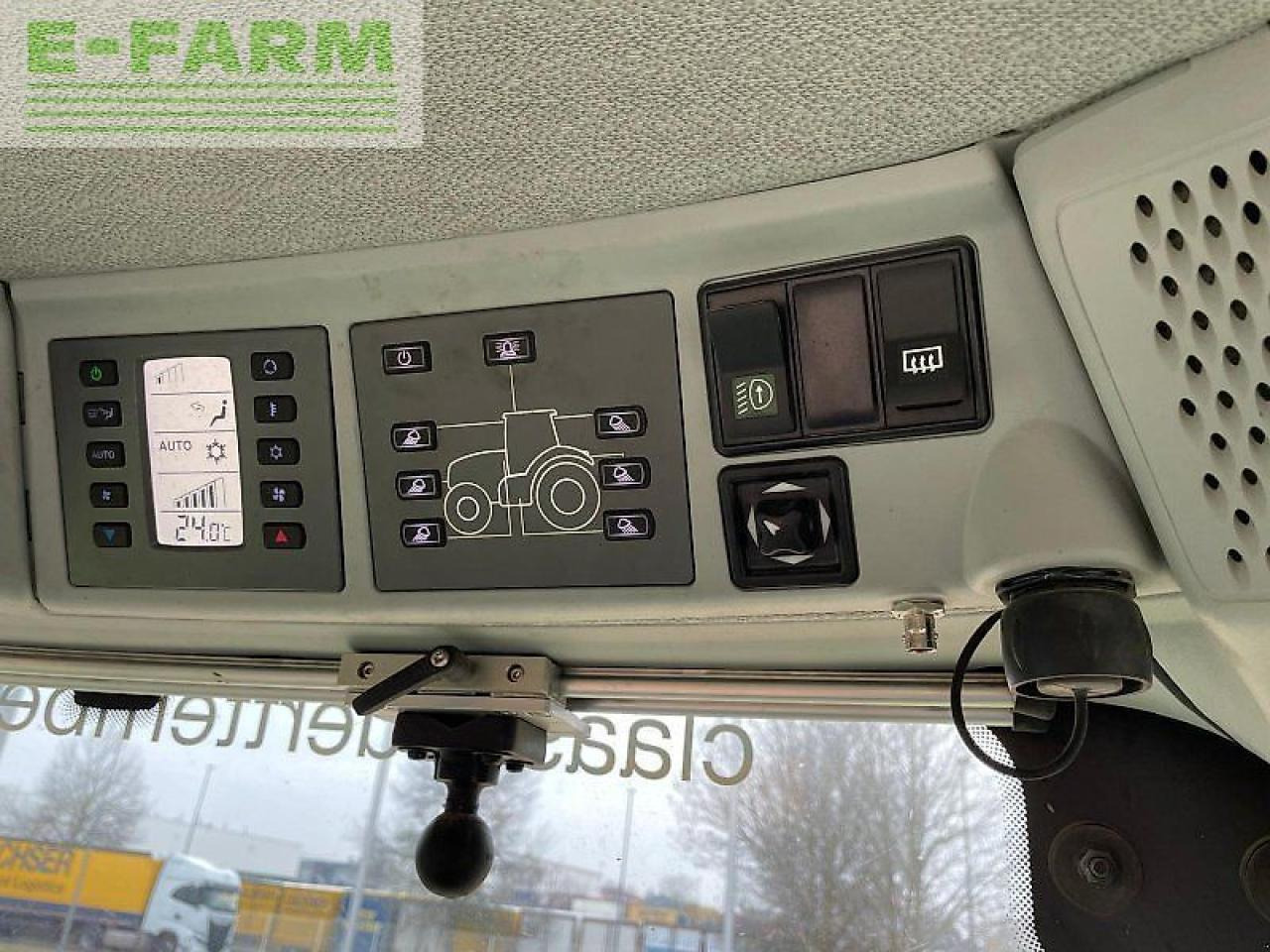 Tracteur agricole CLAAS axion 870 cmatic cebis CMATIC CEBIS: photos 11