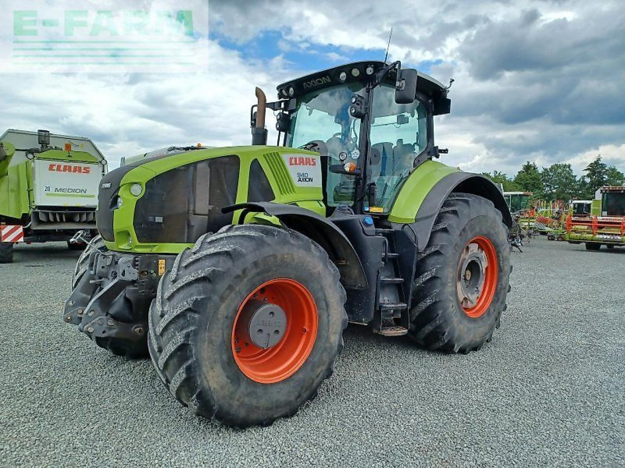 CLAAS axion 940 c-matic - Tracteur agricole: photos 1 CLAAS axion 940 c-matic - Tracteur agricole: photos 1