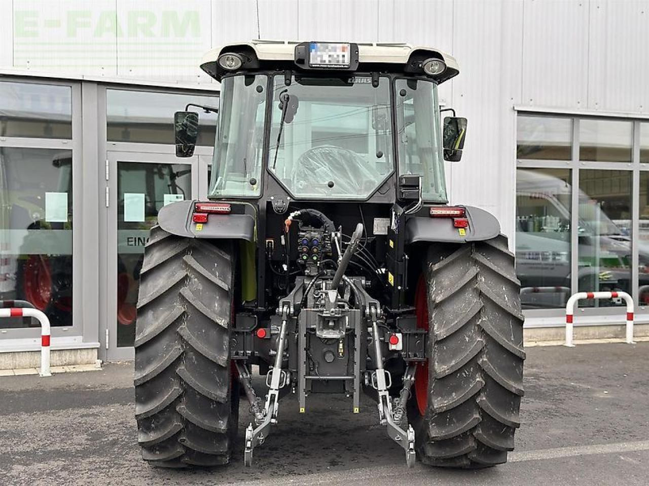 CLAAS axos 240 advanced fl-konsole - Tracteur agricole: photos 3 CLAAS axos 240 advanced fl-konsole - Tracteur agricole: photos 3