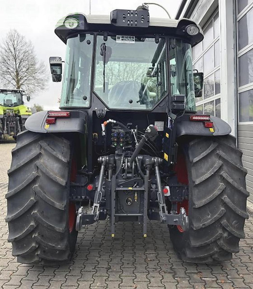 CLAAS axos 240 advanced fl-konsole - Tracteur agricole: photos 3 CLAAS axos 240 advanced fl-konsole - Tracteur agricole: photos 3