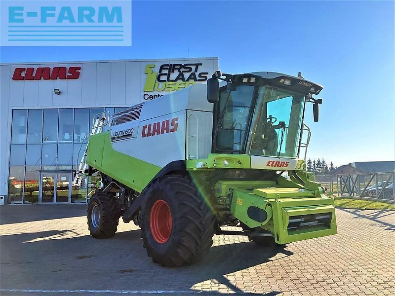CLAAS lexion 600 - Moissonneuse-batteuse: photos 1 CLAAS lexion 600 - Moissonneuse-batteuse: photos 1