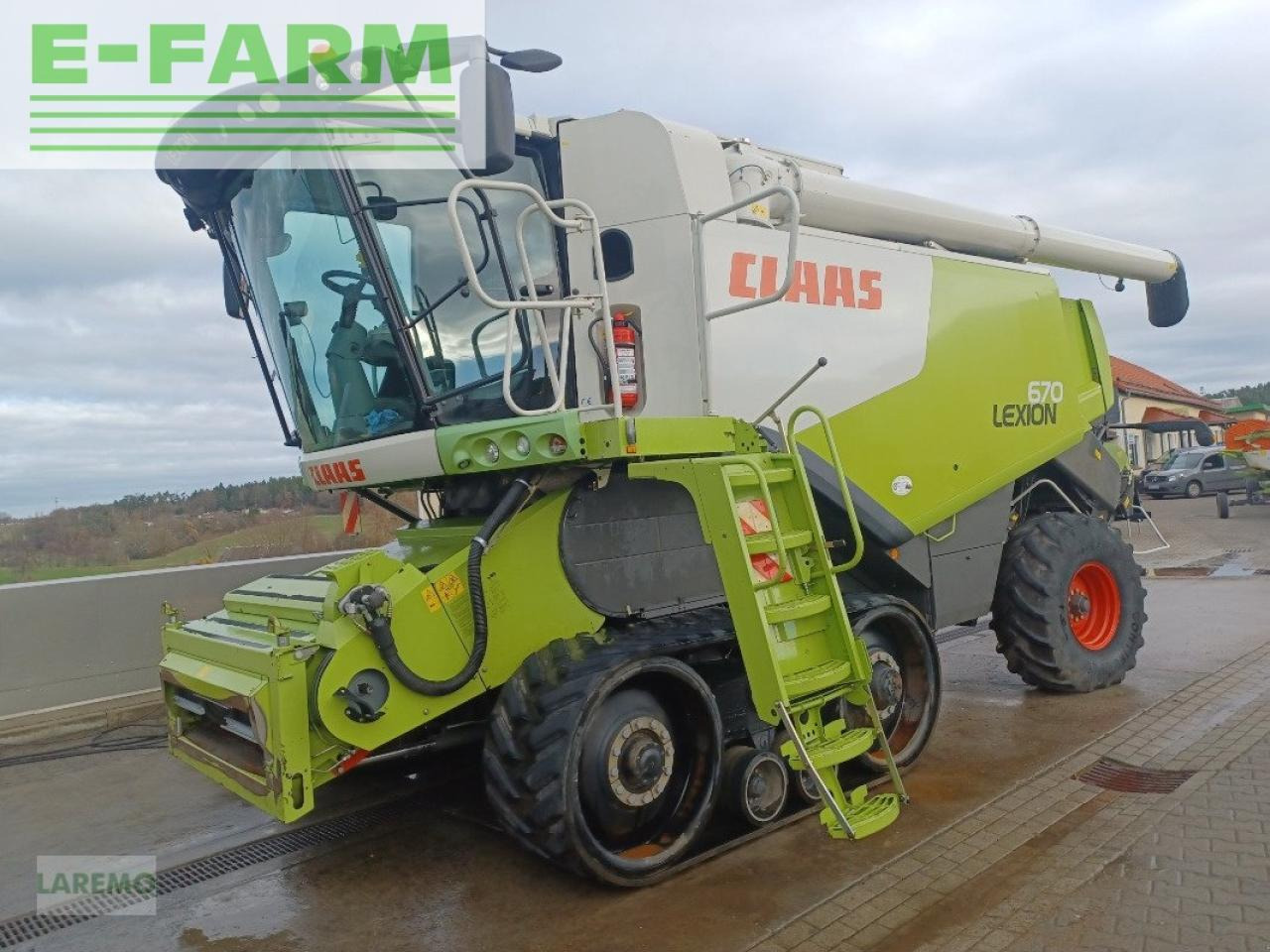 CLAAS lexion 670 tt terratrac v 900 - Moissonneuse-batteuse: photos 1 CLAAS lexion 670 tt terratrac v 900 - Moissonneuse-batteuse: photos 1