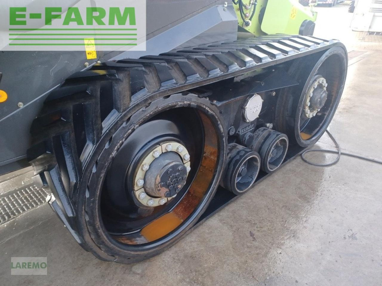 CLAAS lexion 670 tt terratrac v 900 - Moissonneuse-batteuse: photos 5 CLAAS lexion 670 tt terratrac v 900 - Moissonneuse-batteuse: photos 5