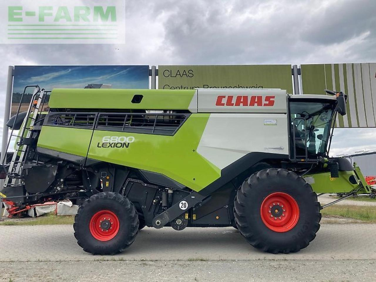 CLAAS lexion 6800 - Moissonneuse-batteuse: photos 1 CLAAS lexion 6800 - Moissonneuse-batteuse: photos 1