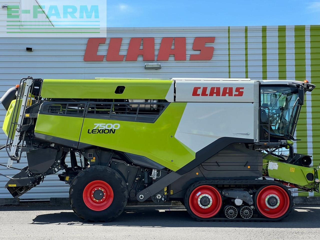 CLAAS lexion 7500 tt - Moissonneuse-batteuse: photos 2 CLAAS lexion 7500 tt - Moissonneuse-batteuse: photos 2