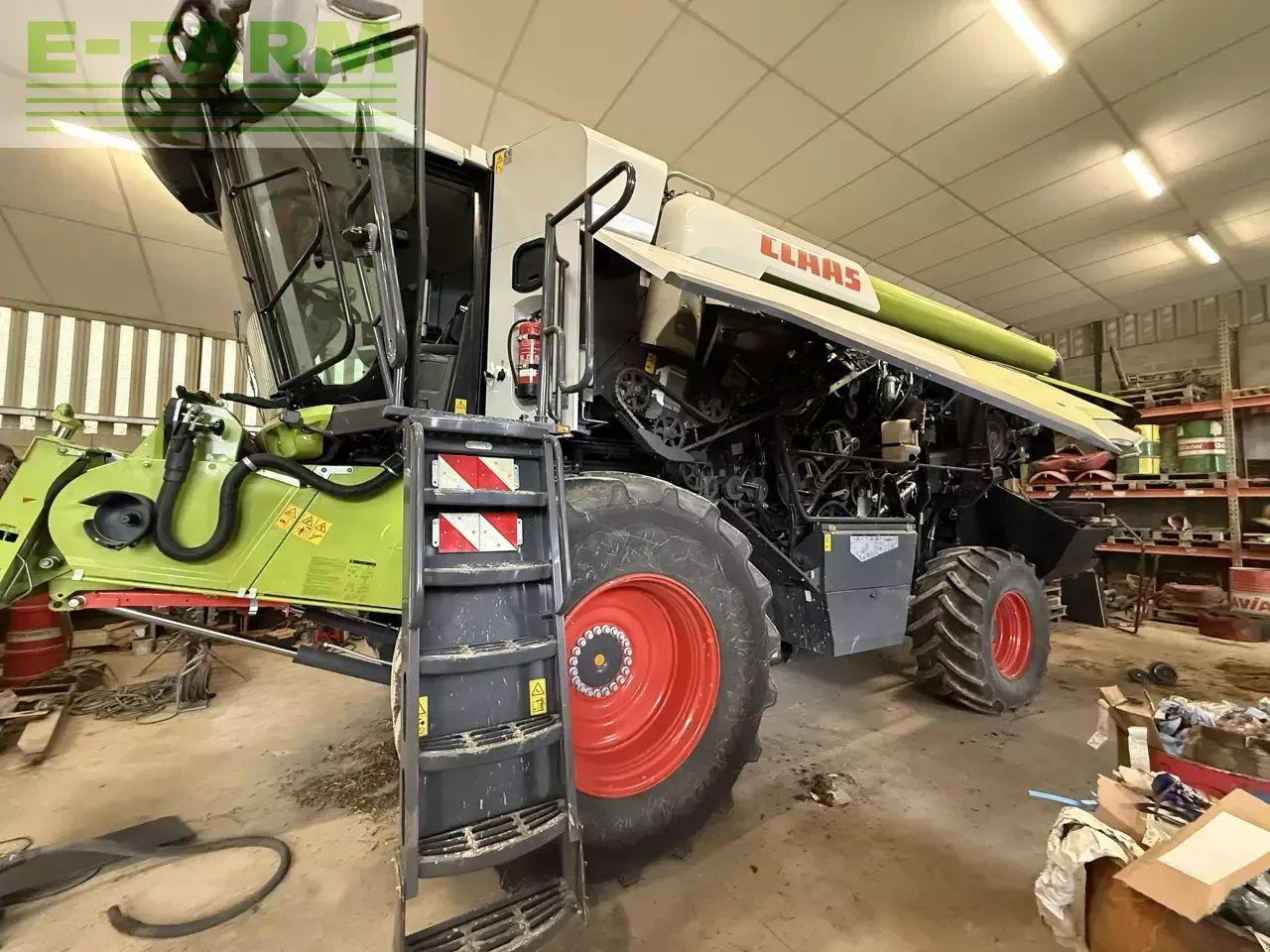 CLAAS lexion 7600 - Moissonneuse-batteuse: photos 1 CLAAS lexion 7600 - Moissonneuse-batteuse: photos 1
