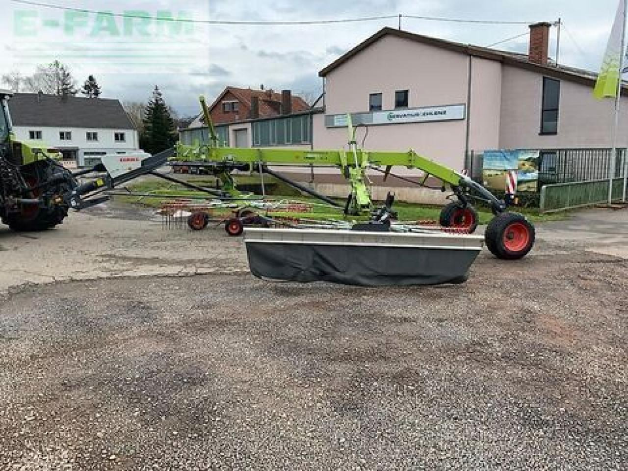 CLAAS liner 1800 - Faneuse: photos 1 CLAAS liner 1800 - Faneuse: photos 1