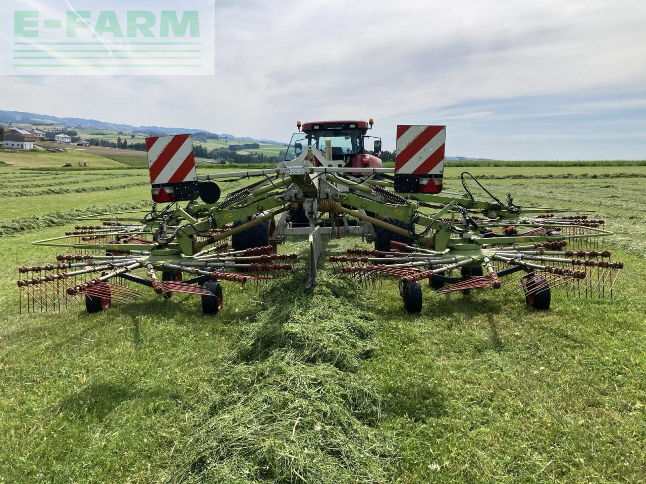CLAAS liner 3600 comfort - Faneuse: photos 4 CLAAS liner 3600 comfort - Faneuse: photos 4