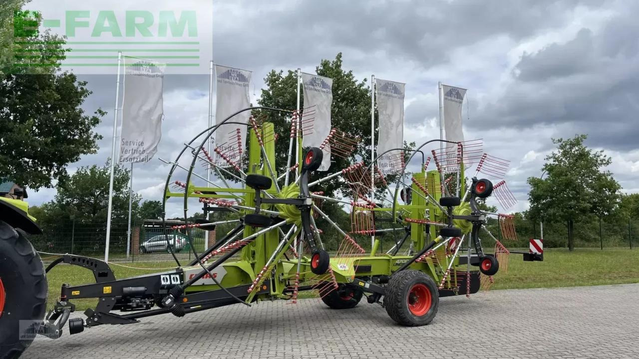 CLAAS liner 4700 trend - Faneuse: photos 2 CLAAS liner 4700 trend - Faneuse: photos 2