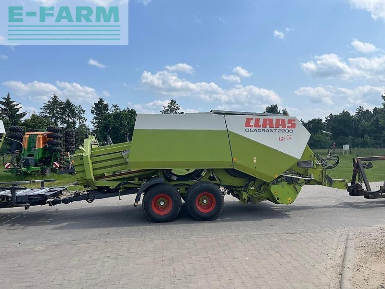 CLAAS quadrant 2200 rc - Presse à balles cubiques: photos 3 CLAAS quadrant 2200 rc - Presse à balles cubiques: photos 3