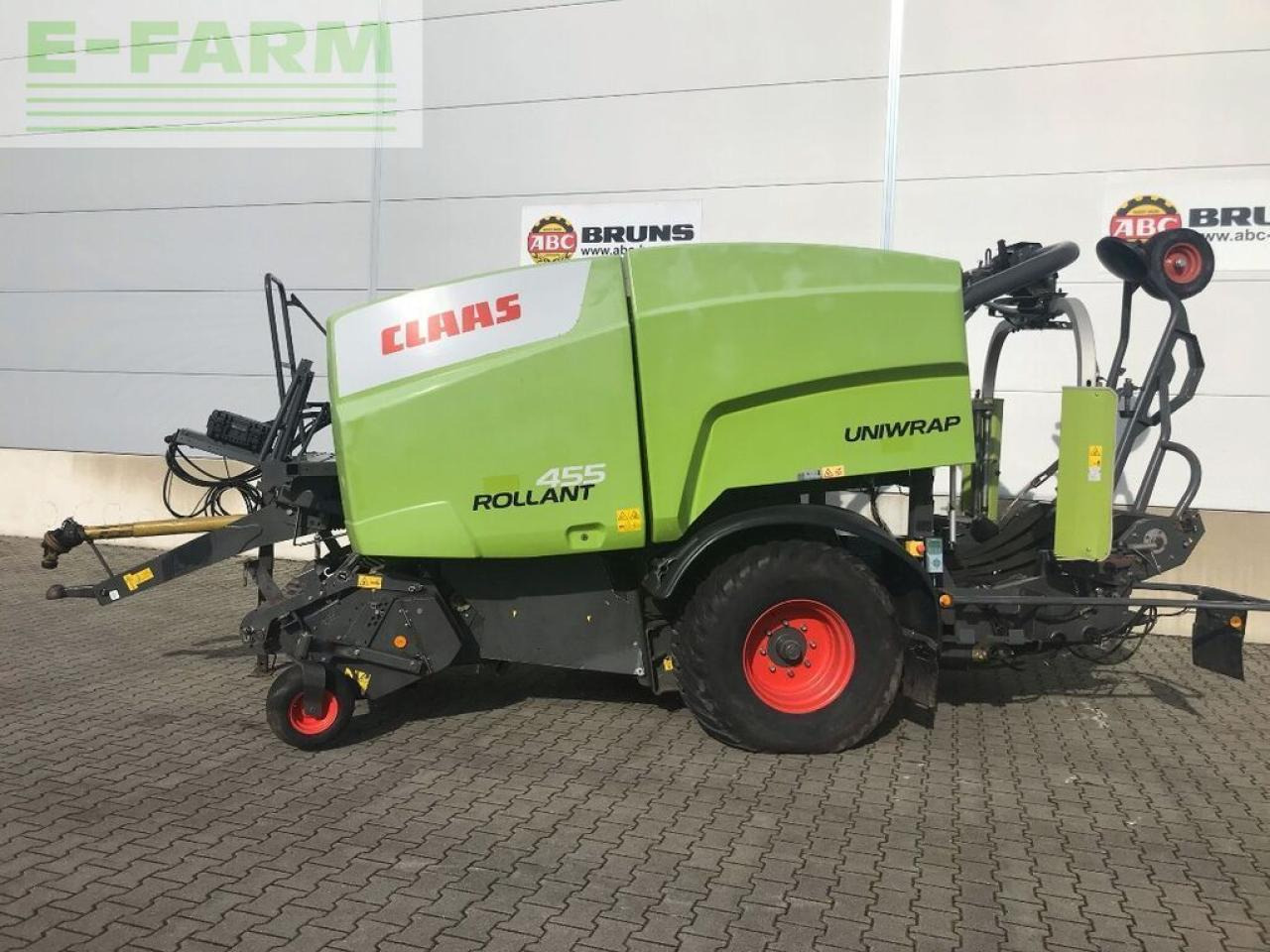 CLAAS rolland 455 uniwrap - Presse à balles cubiques: photos 2 CLAAS rolland 455 uniwrap - Presse à balles cubiques: photos 2