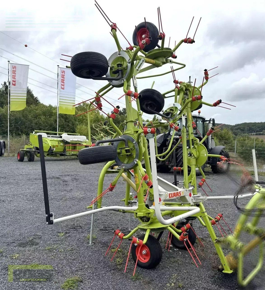 CLAAS volto 80 - Faneuse: photos 2 CLAAS volto 80 - Faneuse: photos 2