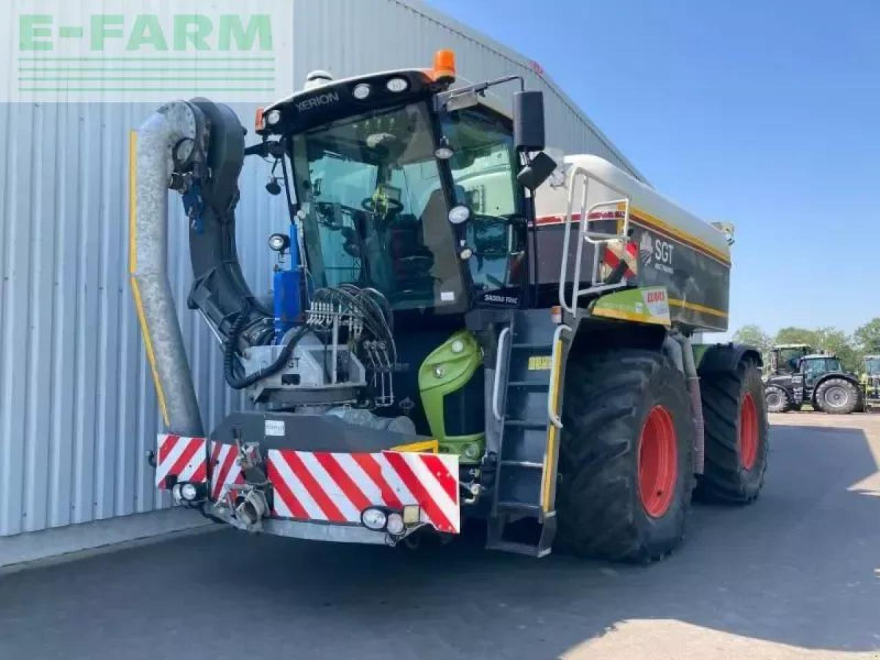 CLAAS xerion 4000 saddle trac SADDLE TRAC - Tracteur agricole: photos 1 CLAAS xerion 4000 saddle trac SADDLE TRAC - Tracteur agricole: photos 1