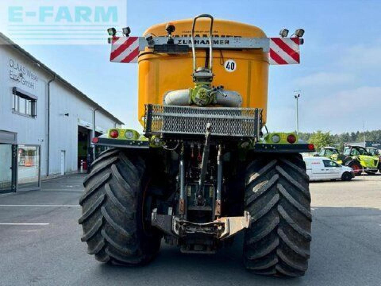 CLAAS xerion 4000 saddle trac, zunhammer acx 16 cbm SADDLE TRAC - Tracteur agricole: photos 4 CLAAS xerion 4000 saddle trac, zunhammer acx 16 cbm SADDLE TRAC - Tracteur agricole: photos 4