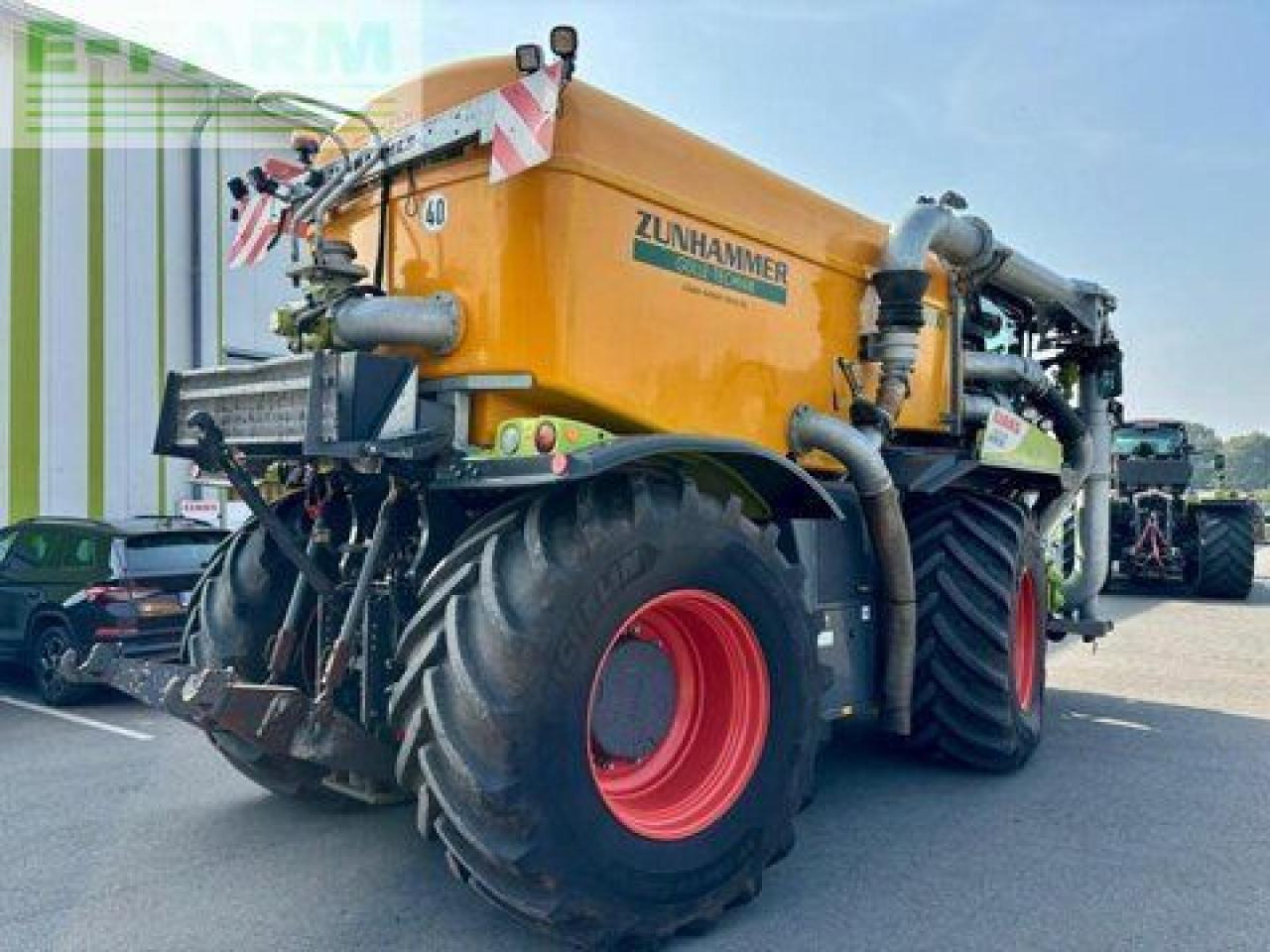CLAAS xerion 4000 saddle trac, zunhammer acx 16 cbm SADDLE TRAC - Tracteur agricole: photos 5 CLAAS xerion 4000 saddle trac, zunhammer acx 16 cbm SADDLE TRAC - Tracteur agricole: photos 5