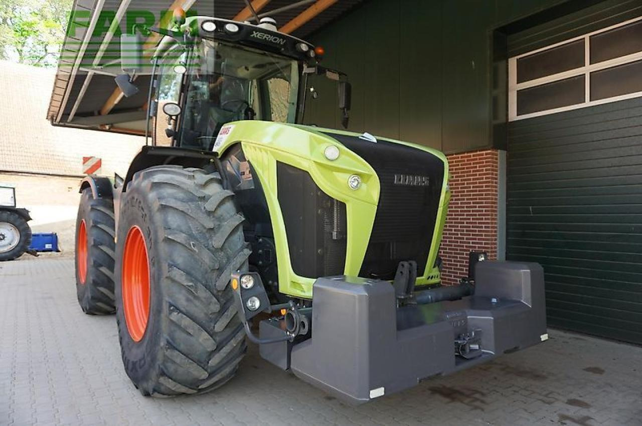 CLAAS xerion 4000 trac - Tracteur agricole: photos 2 CLAAS xerion 4000 trac - Tracteur agricole: photos 2