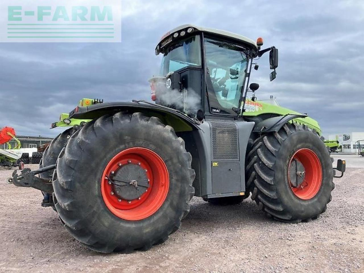 CLAAS xerion 4000 trac TRAC - Tracteur agricole: photos 4 CLAAS xerion 4000 trac TRAC - Tracteur agricole: photos 4