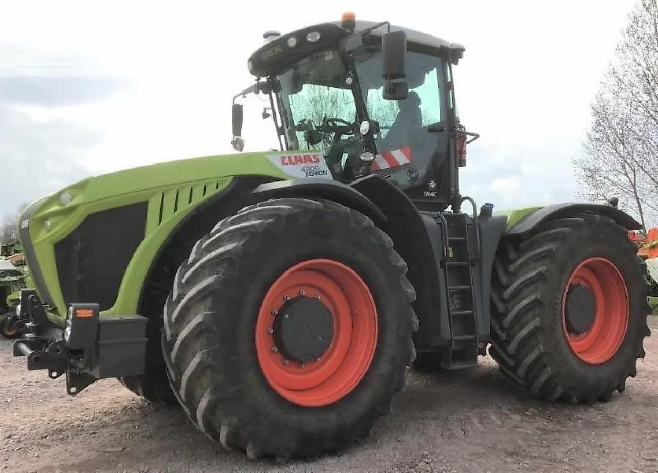 CLAAS xerion 4200 trac TRAC - Tracteur agricole: photos 1 CLAAS xerion 4200 trac TRAC - Tracteur agricole: photos 1