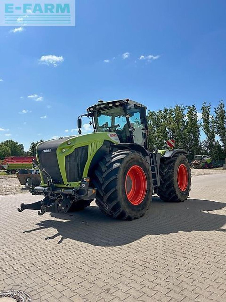 CLAAS xerion 4500 trac vc - Tracteur agricole: photos 1 CLAAS xerion 4500 trac vc - Tracteur agricole: photos 1