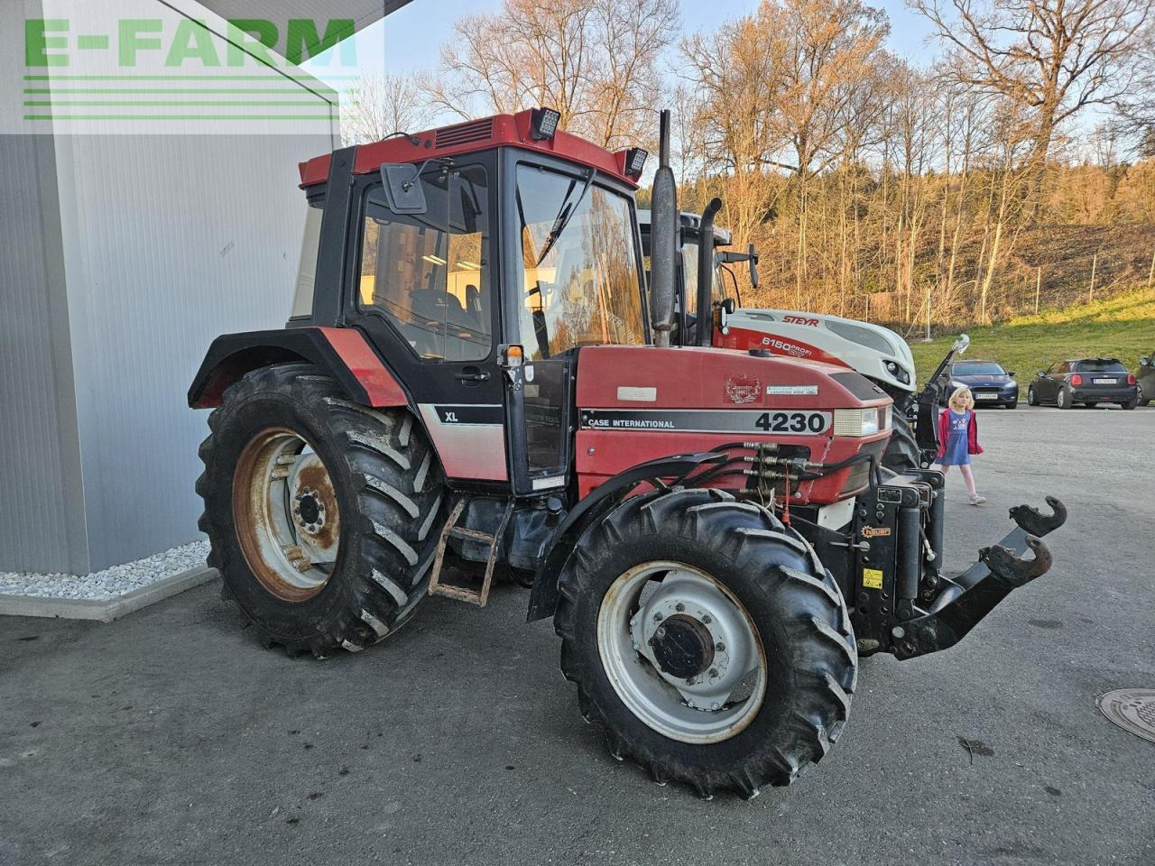 Case-IH 4230 xl a - Tracteur agricole: photos 1 Case-IH 4230 xl a - Tracteur agricole: photos 1