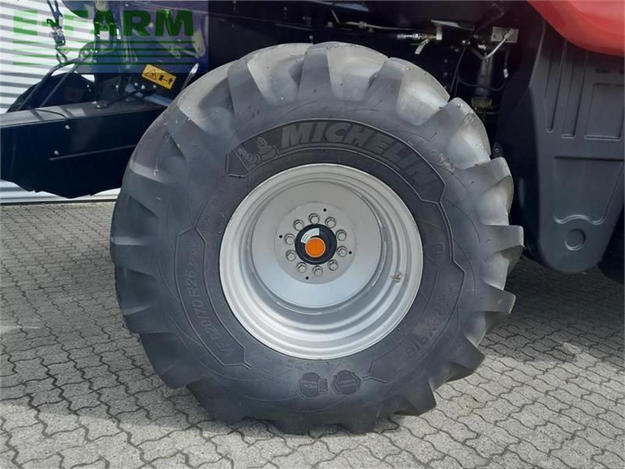 Moissonneuse-batteuse Case-IH 8250 kampagnepris axial-flow 8250 med 35 fod varioskærebord: photos 7