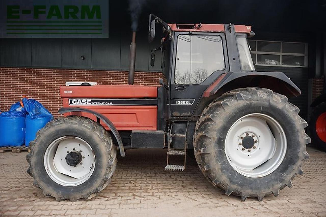 Case-IH ihc 1255 xl - Tracteur agricole: photos 5 Case-IH ihc 1255 xl - Tracteur agricole: photos 5