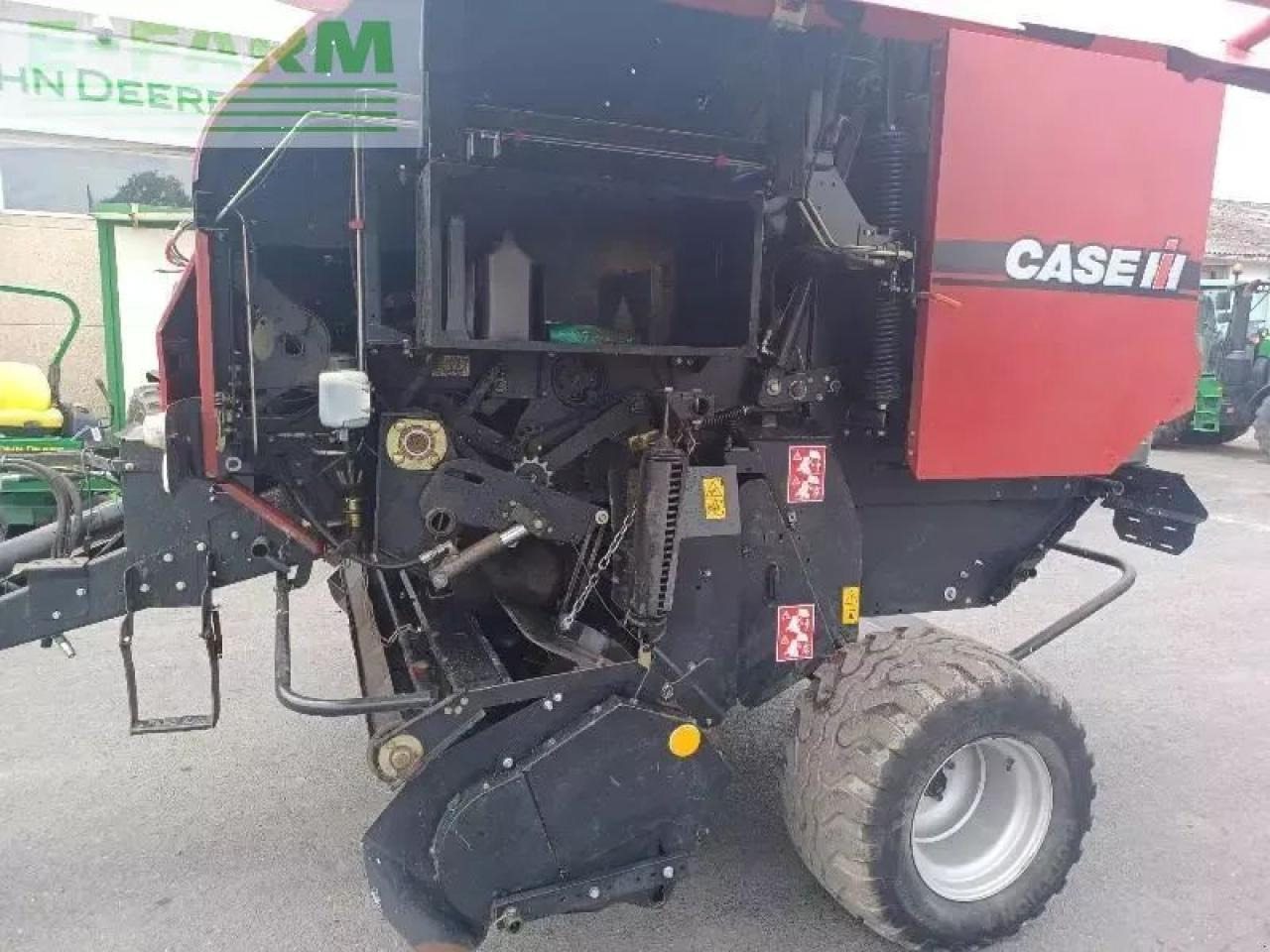 Case-IH rb464 - Presse à balles cubiques: photos 3 Case-IH rb464 - Presse à balles cubiques: photos 3