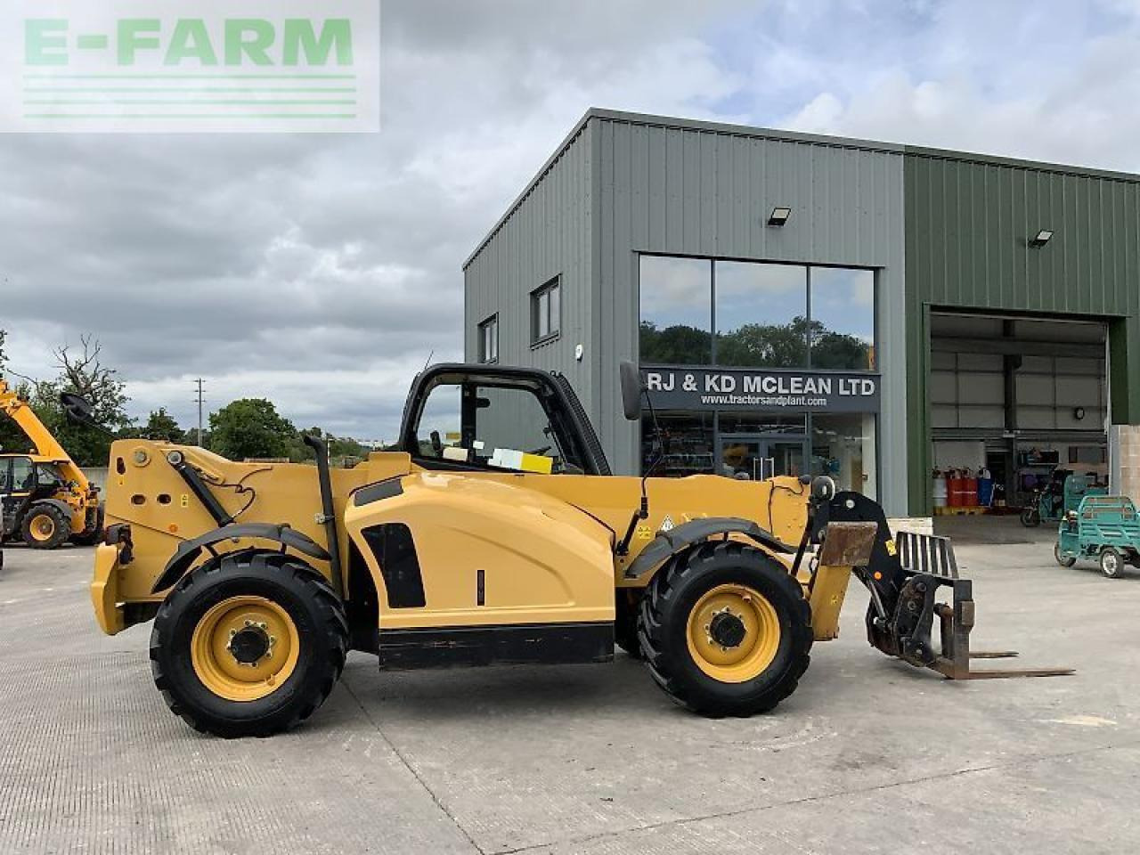 Caterpillar cat th414c telehandler (st23434) - Chariot télescopique: photos 2 Caterpillar cat th414c telehandler (st23434) - Chariot télescopique: photos 2
